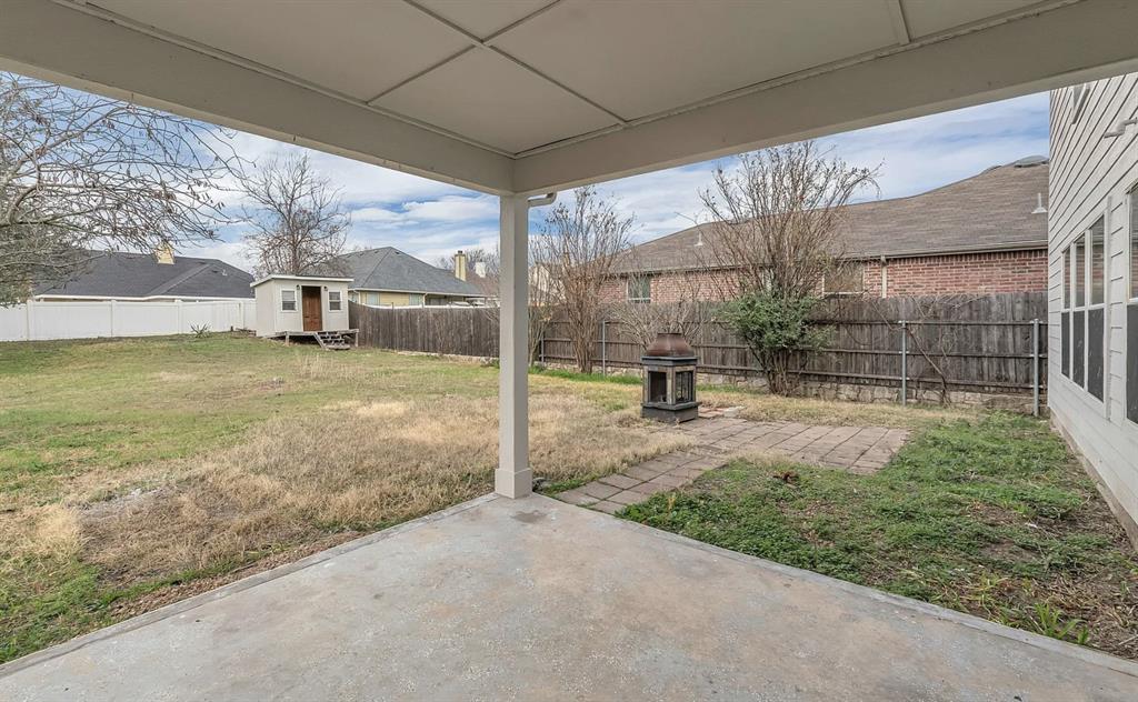 438 Stanley Falls Drive Property Photo 28