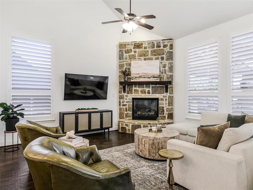3727 Wagon Wheel Way Property Photo 12