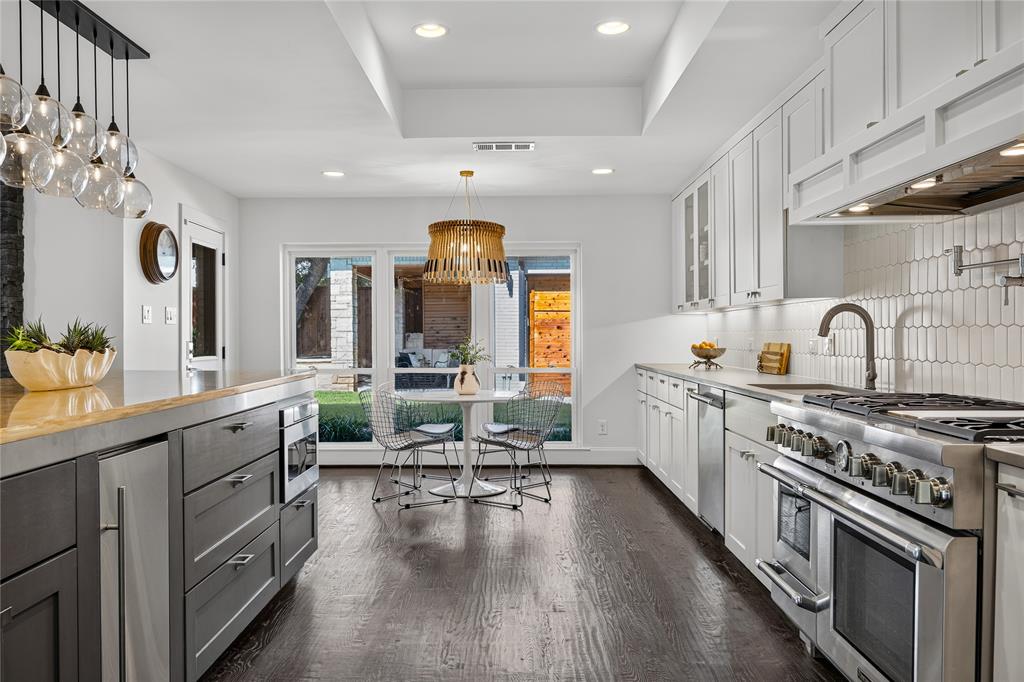12023 Fieldwood Lane Property Photo 9