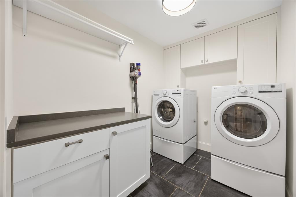 12023 Fieldwood Lane Property Photo 28