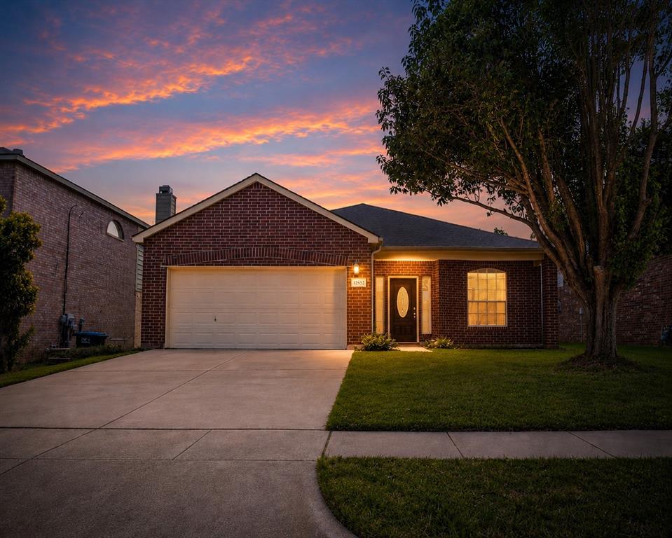 12652 Oakwood Circle Property Photo 1
