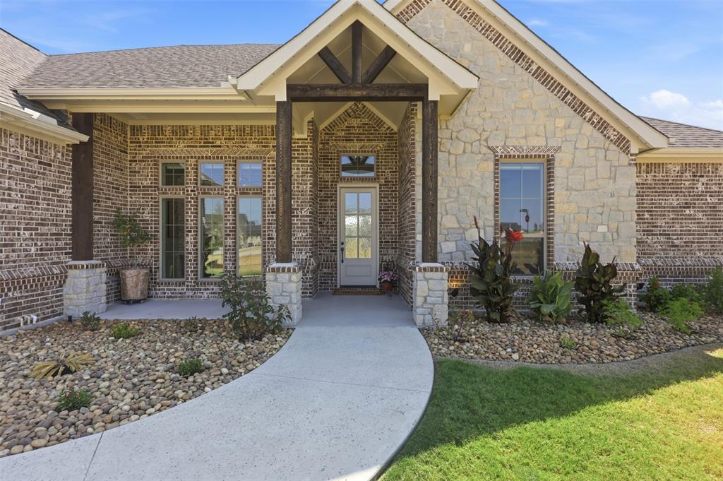 300 Spanish Oak Court Property Photo 3