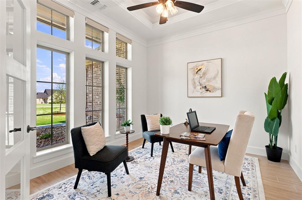 300 Spanish Oak Court Property Photo 6