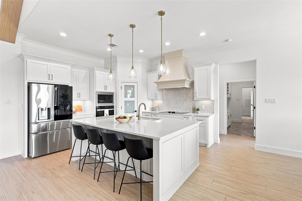 300 Spanish Oak Court Property Photo 13
