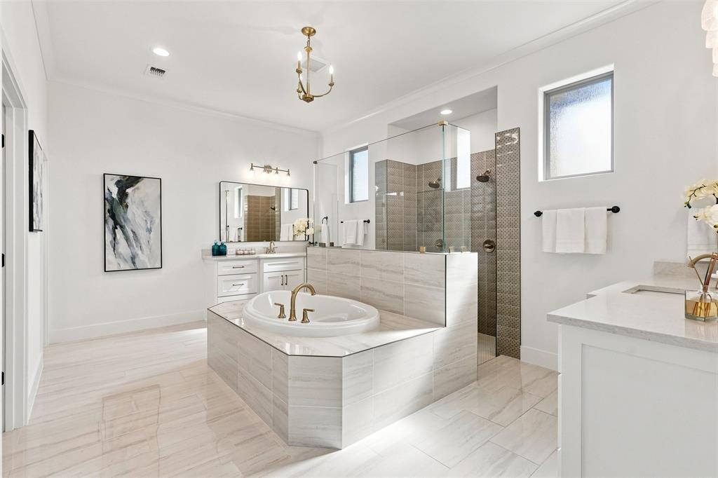 300 Spanish Oak Court Property Photo 22