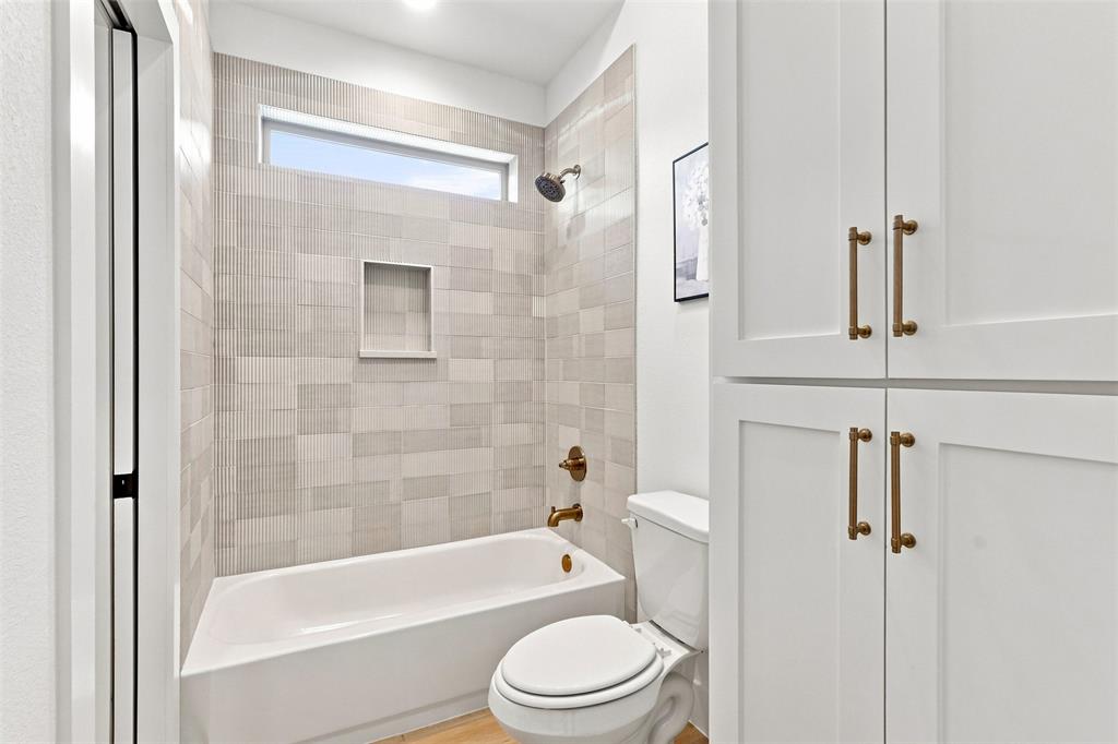 300 Spanish Oak Court Property Photo 29