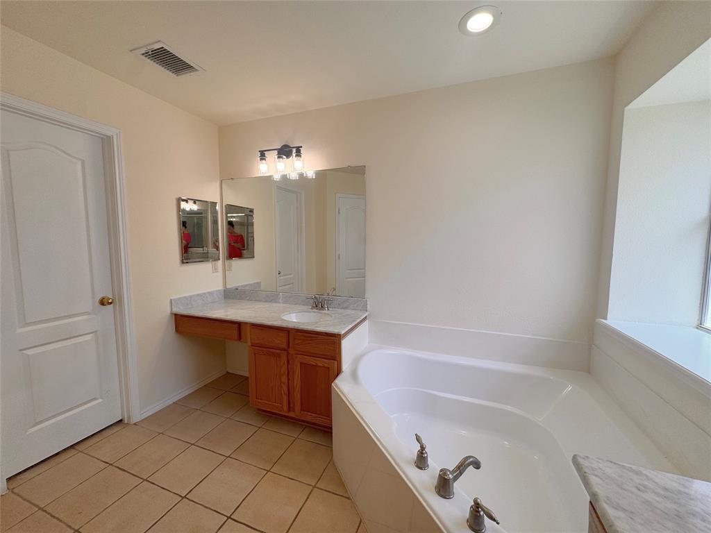 6734 Richmond Drive Property Photo 10