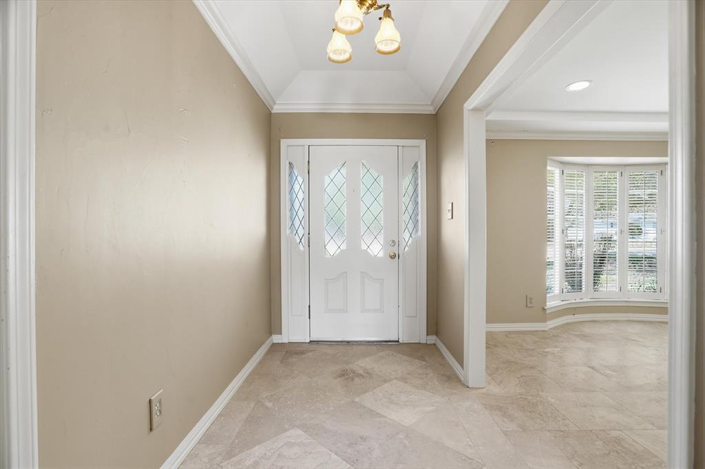 4201 Winding Way Property Photo 6