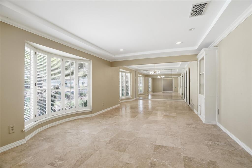 4201 Winding Way Property Photo 9