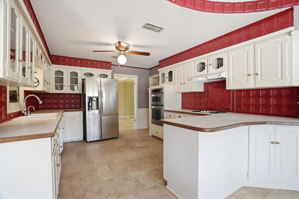 4201 Winding Way Property Photo 12