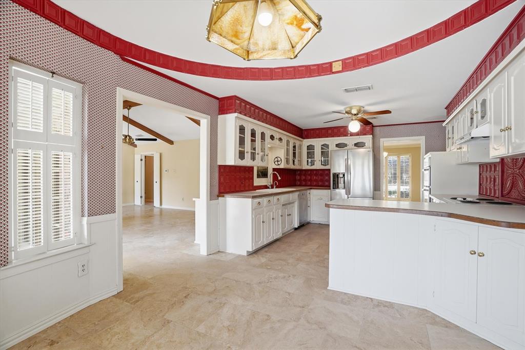 4201 Winding Way Property Photo 17