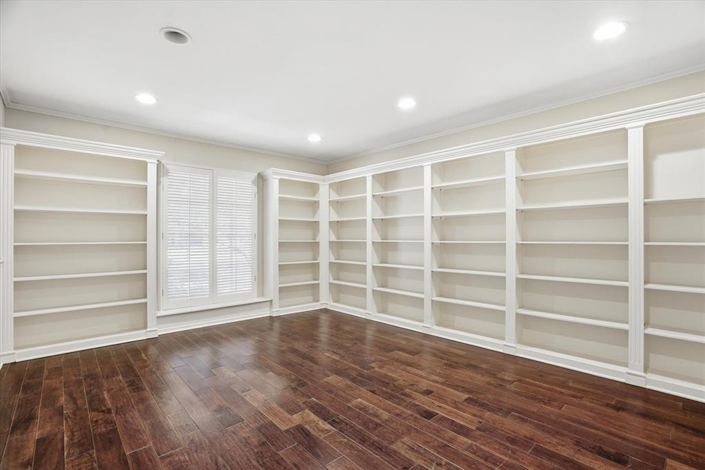 4201 Winding Way Property Photo 18