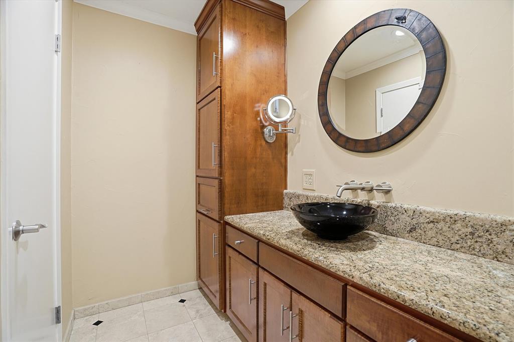 4201 Winding Way Property Photo 27