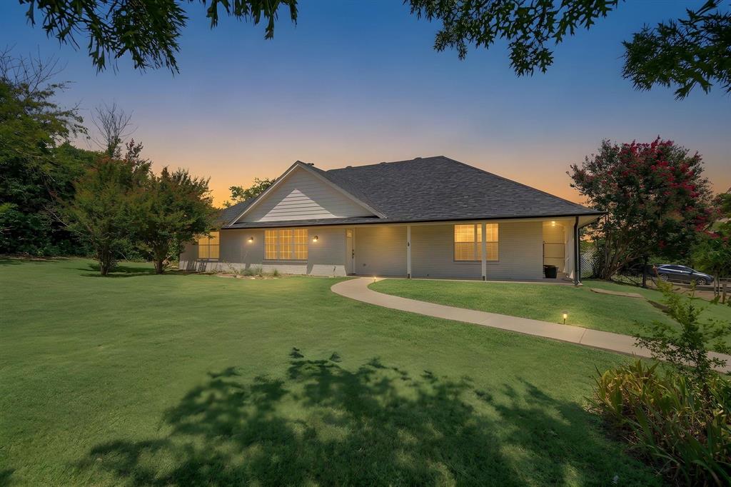 321 E Woody Creek Court Property Photo 1