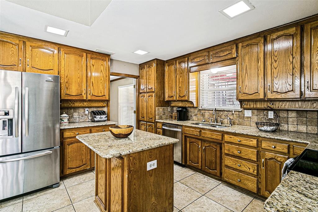 4801 Gaylewood Court Property Photo 2