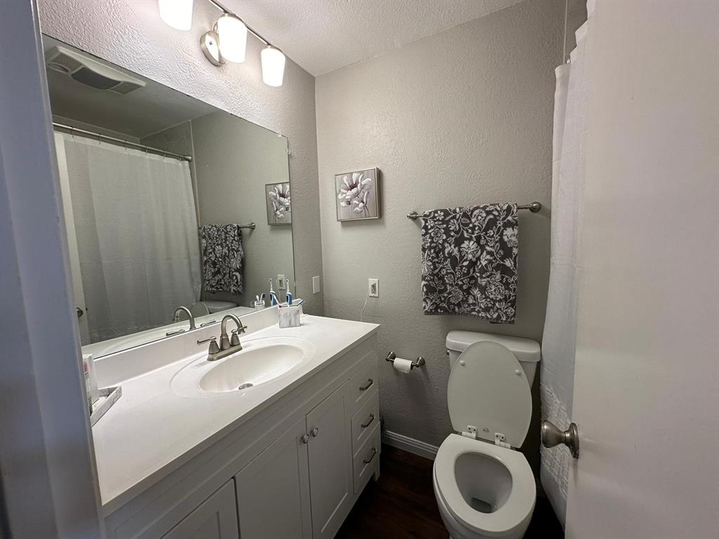 1803 Redbud Circle Property Photo 12