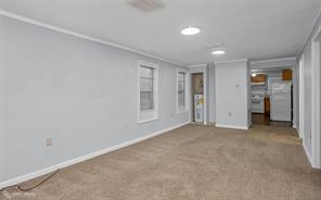 814 Lee Street Property Photo 5