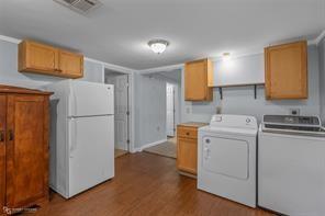 814 Lee Street Property Photo 13