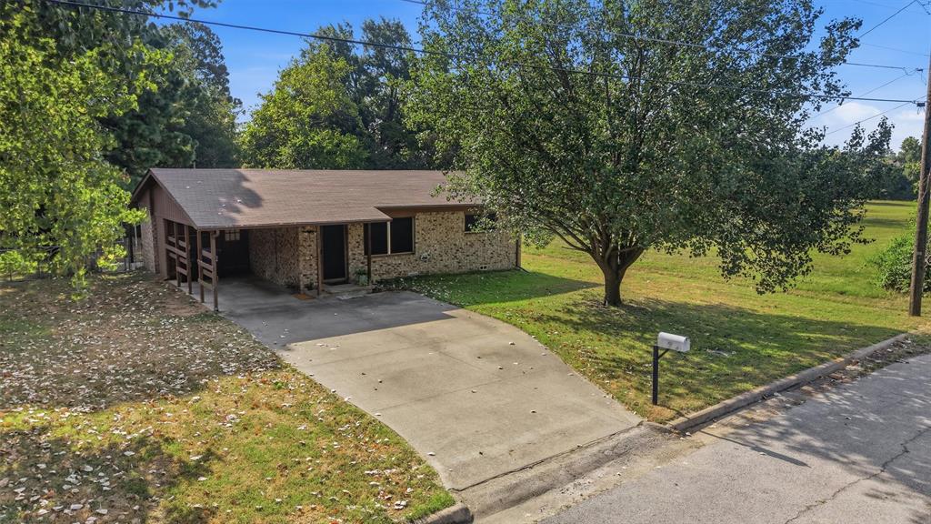 2050 Avon Drive Property Photo 1