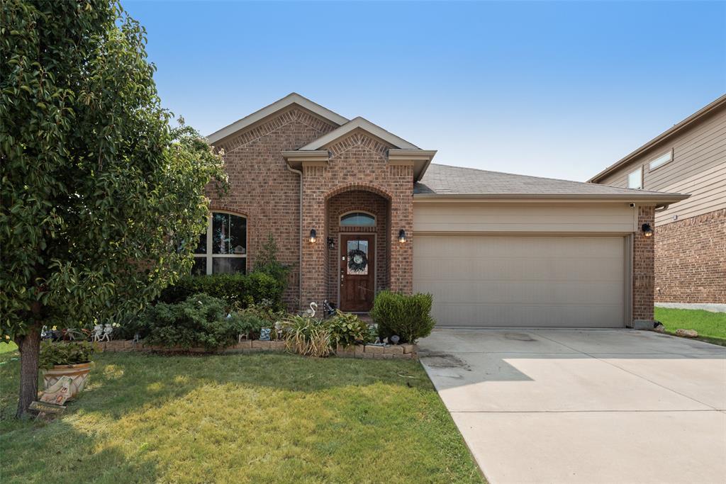 1733 Falling Star Drive Property Photo 2
