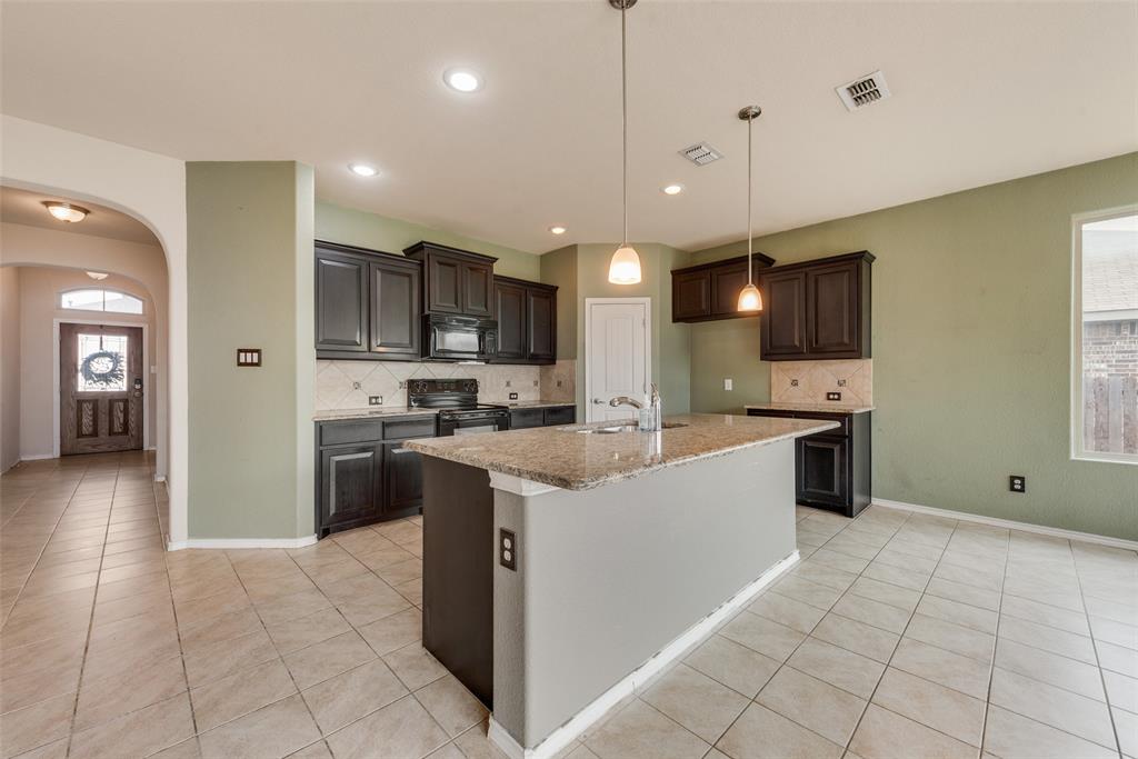 1733 Falling Star Drive Property Photo 6