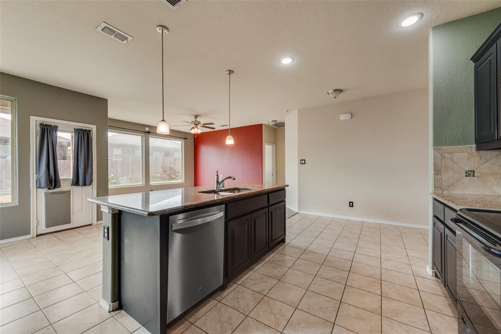 1733 Falling Star Drive Property Photo 7