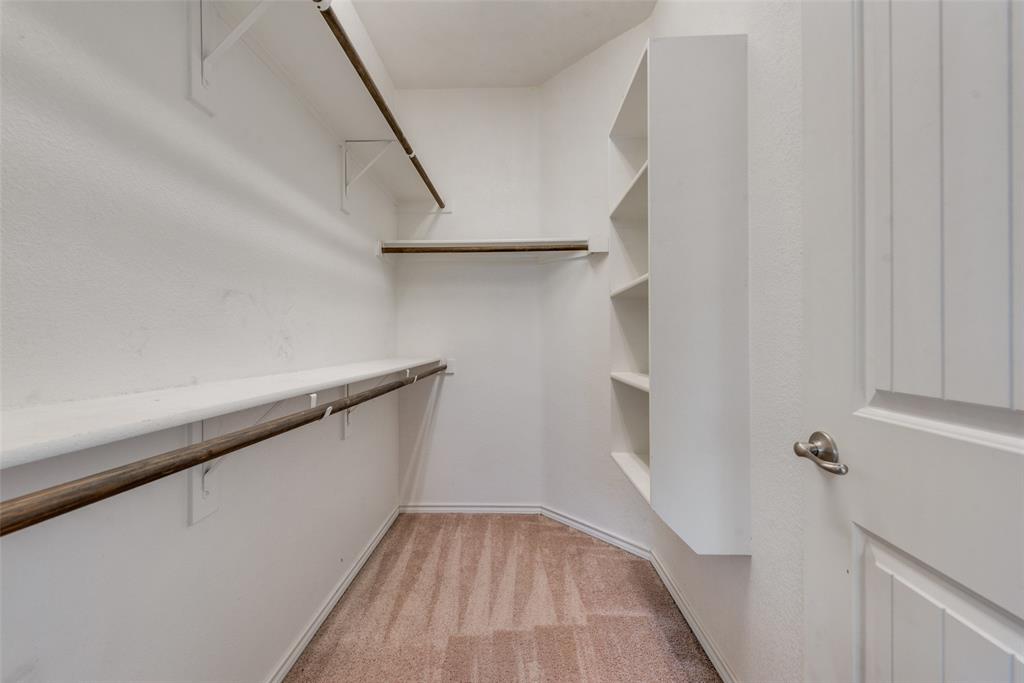 1733 Falling Star Drive Property Photo 15