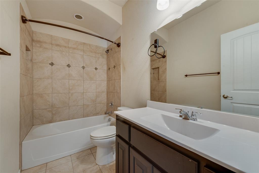 1733 Falling Star Drive Property Photo 17
