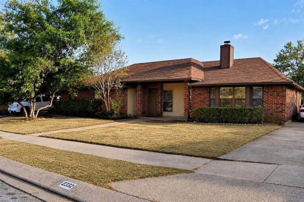 2332 Chestnut Way Property Photo 2