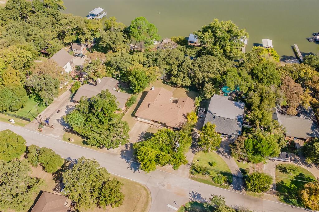 300 Shoreline Drive Property Photo 29