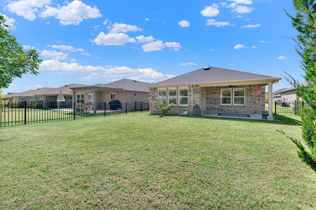 913 Rough Hollow Drive Property Photo 33