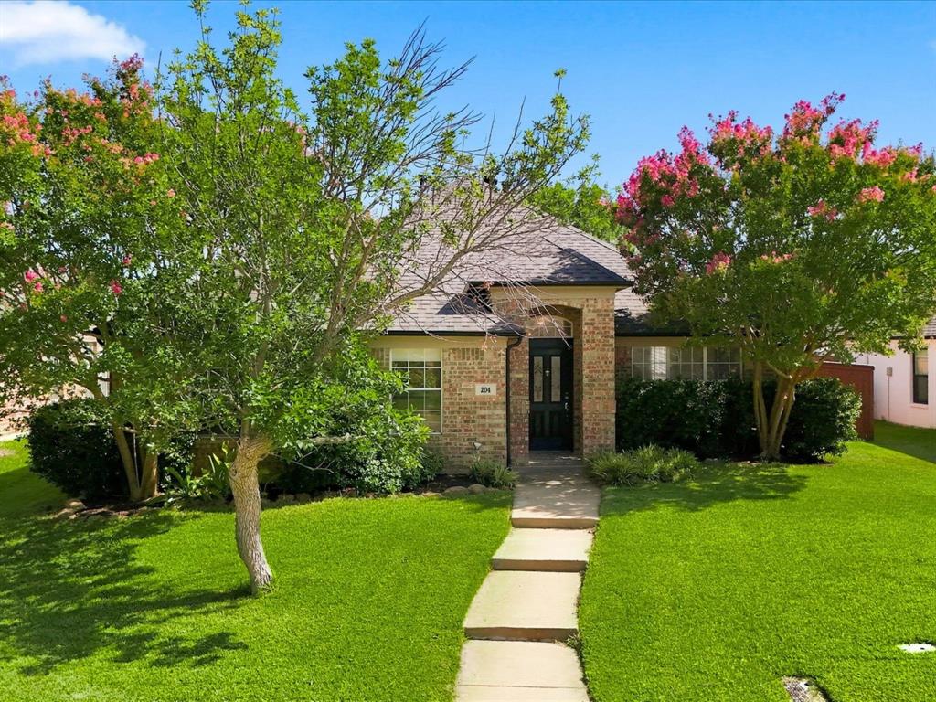 204 Meredith Court Property Photo 1