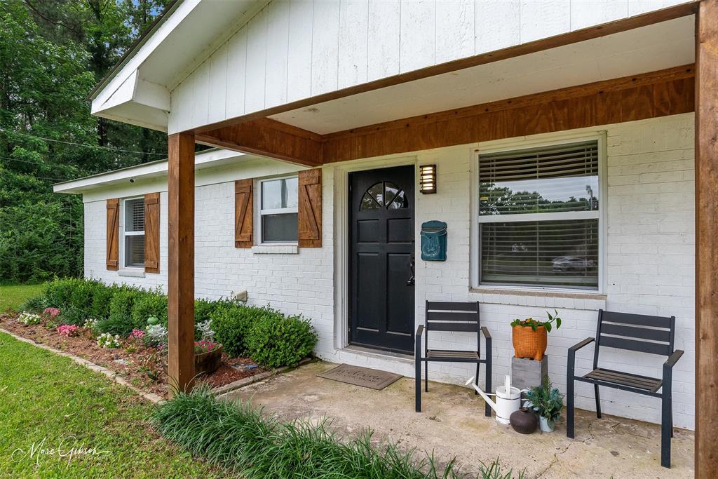 2147 Pine Hill Road Property Photo 3