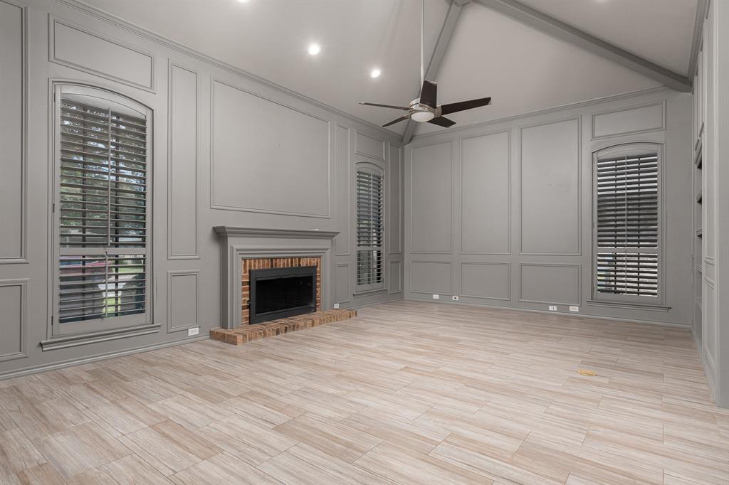 15607 Golden Creek Property Photo 3