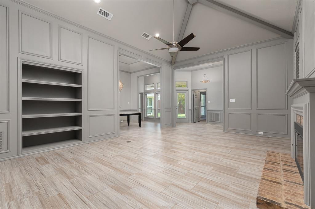 15607 Golden Creek Property Photo 4