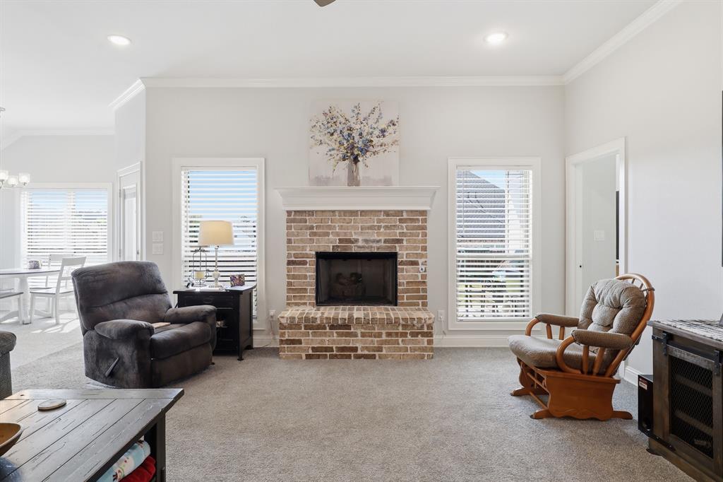 11334 Windsor Park Drive Property Photo 8