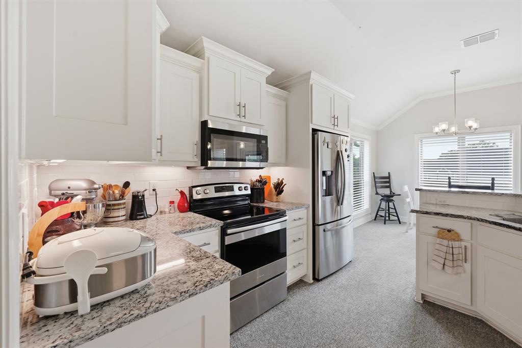 11334 Windsor Park Drive Property Photo 12