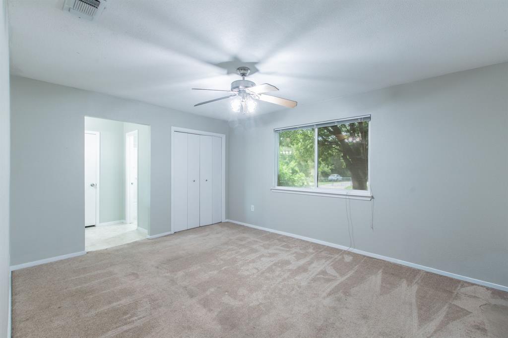 2911 Persimmon Drive Property Photo 12