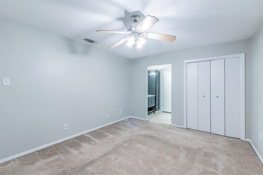 2911 Persimmon Drive Property Photo 13