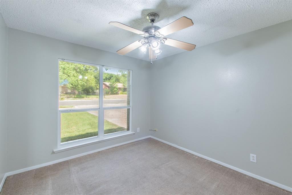 2911 Persimmon Drive Property Photo 20