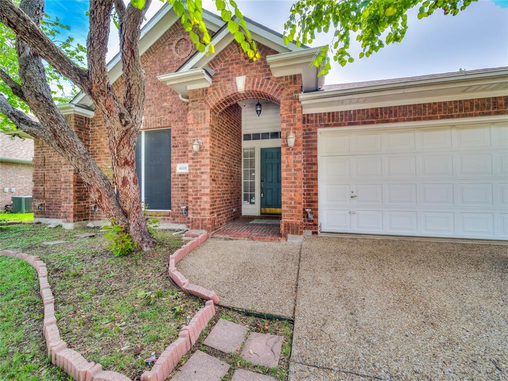 4618 Devonshire Drive Property Photo 3