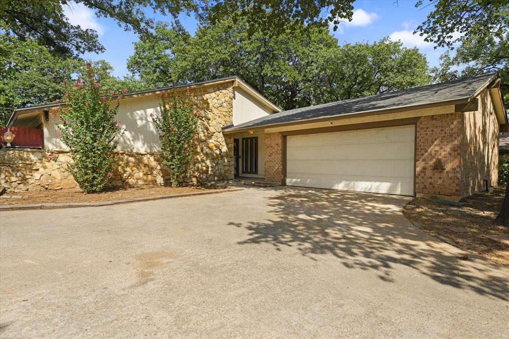 4609 Rockland Drive Property Photo 1