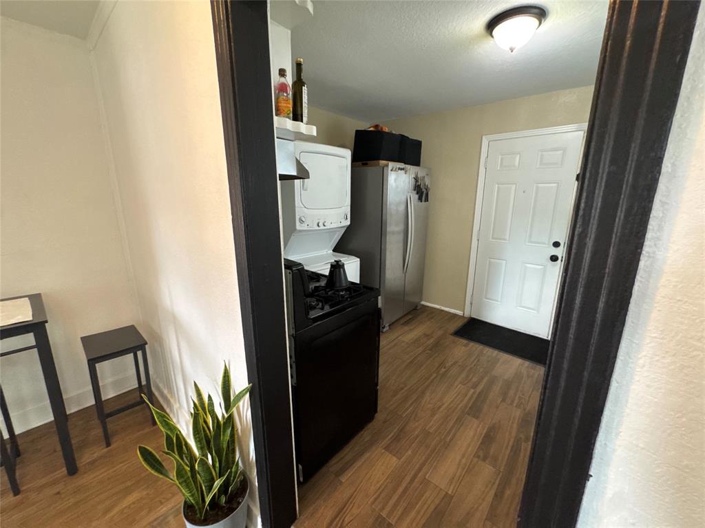 2454 Lea Crest Drive Property Photo 8