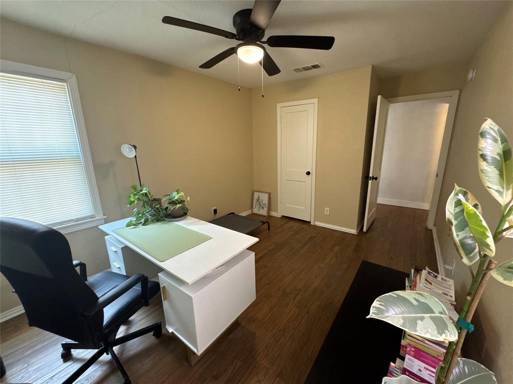 2454 Lea Crest Drive Property Photo 11