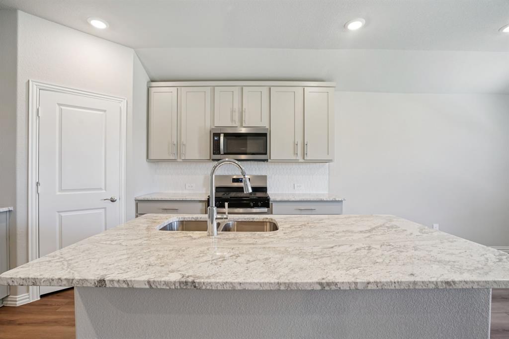 3508 Bastrop Drive Property Photo 4
