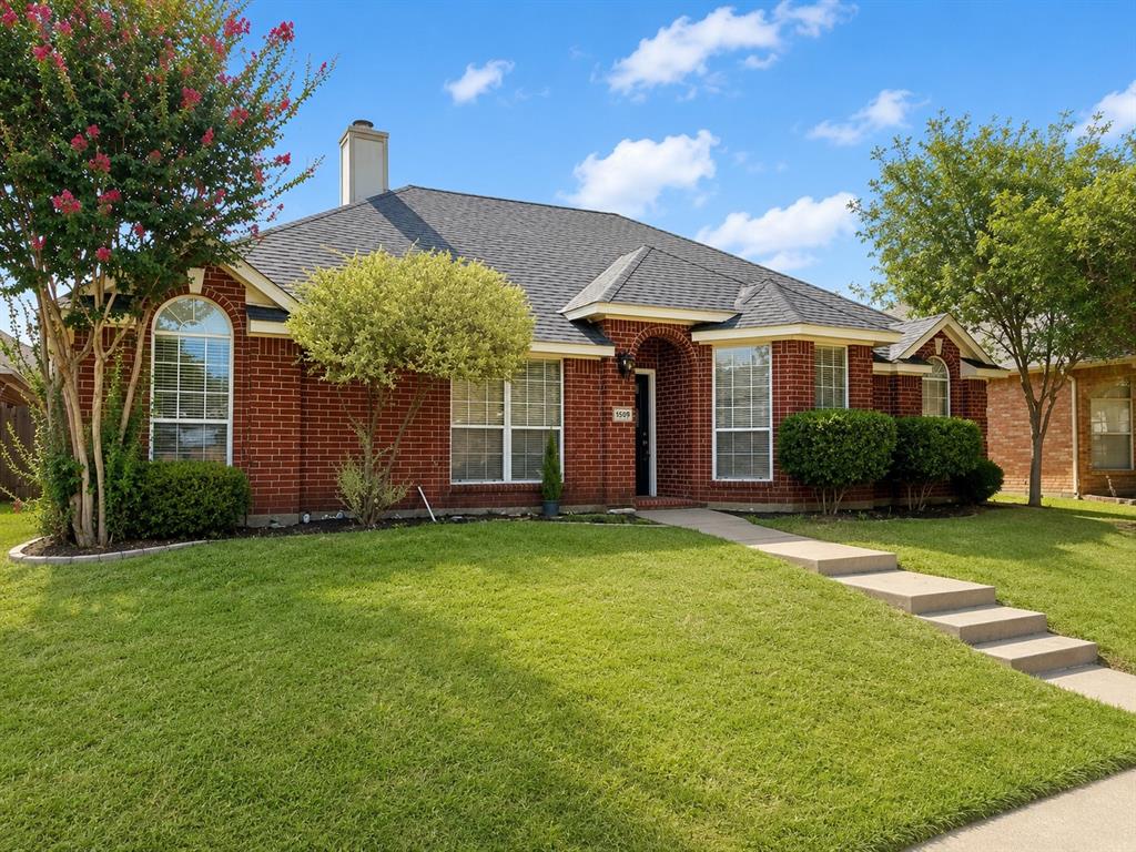 1509 Landsford Drive Property Photo 3