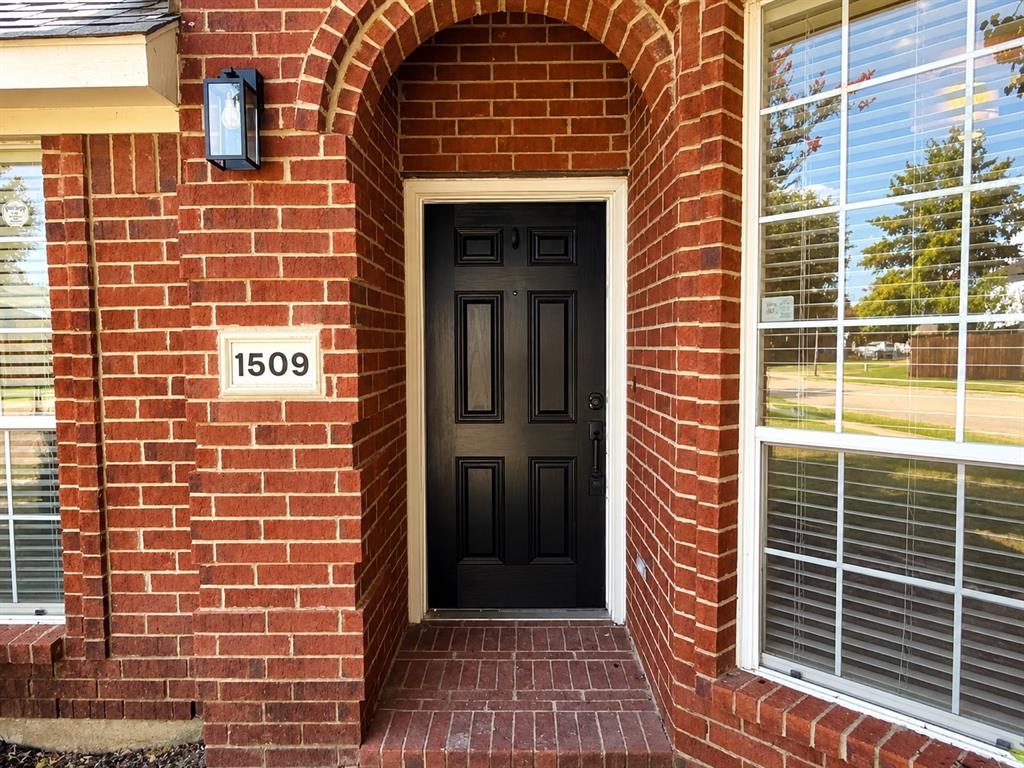 1509 Landsford Drive Property Photo 4