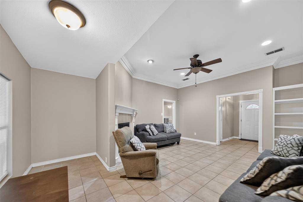 9314 Londonderry Property Photo 18