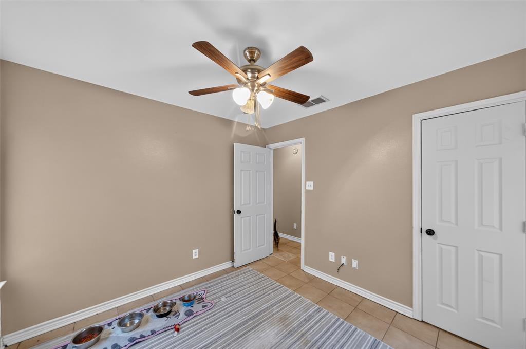 9314 Londonderry Property Photo 22
