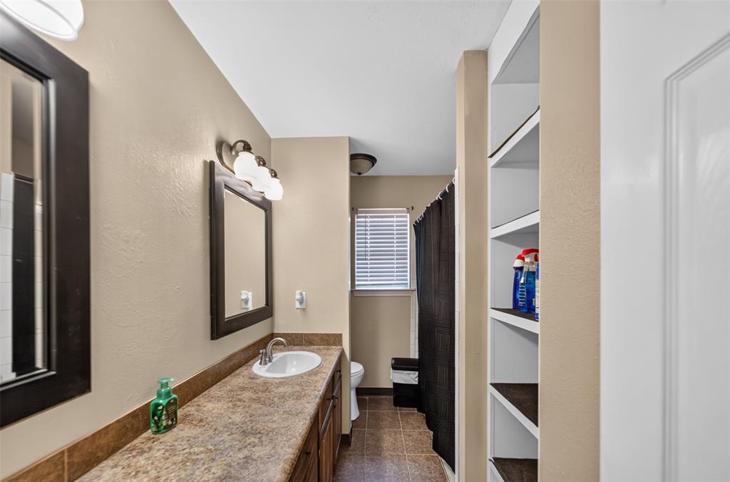 9314 Londonderry Property Photo 24